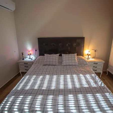 At La Abuela Antonia- Ca Pablo